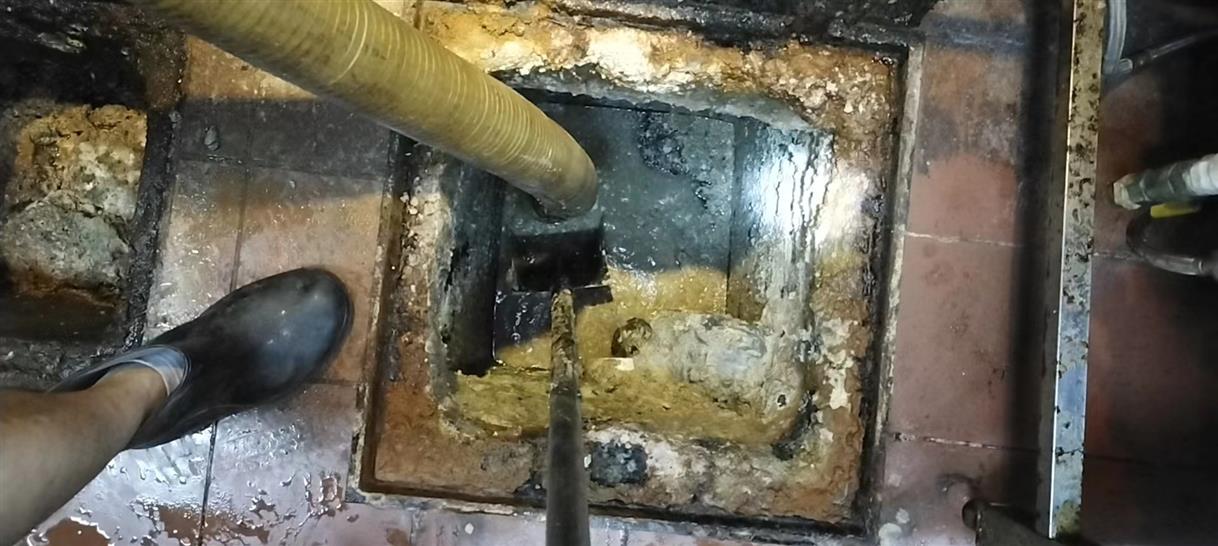 阿鲁科尔沁污水池清理一般都有毒气，怎么预防中毒呢？