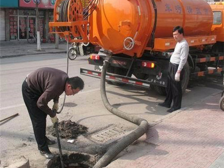 阿鲁科尔沁清掏化粪池，健康生活从这里开始